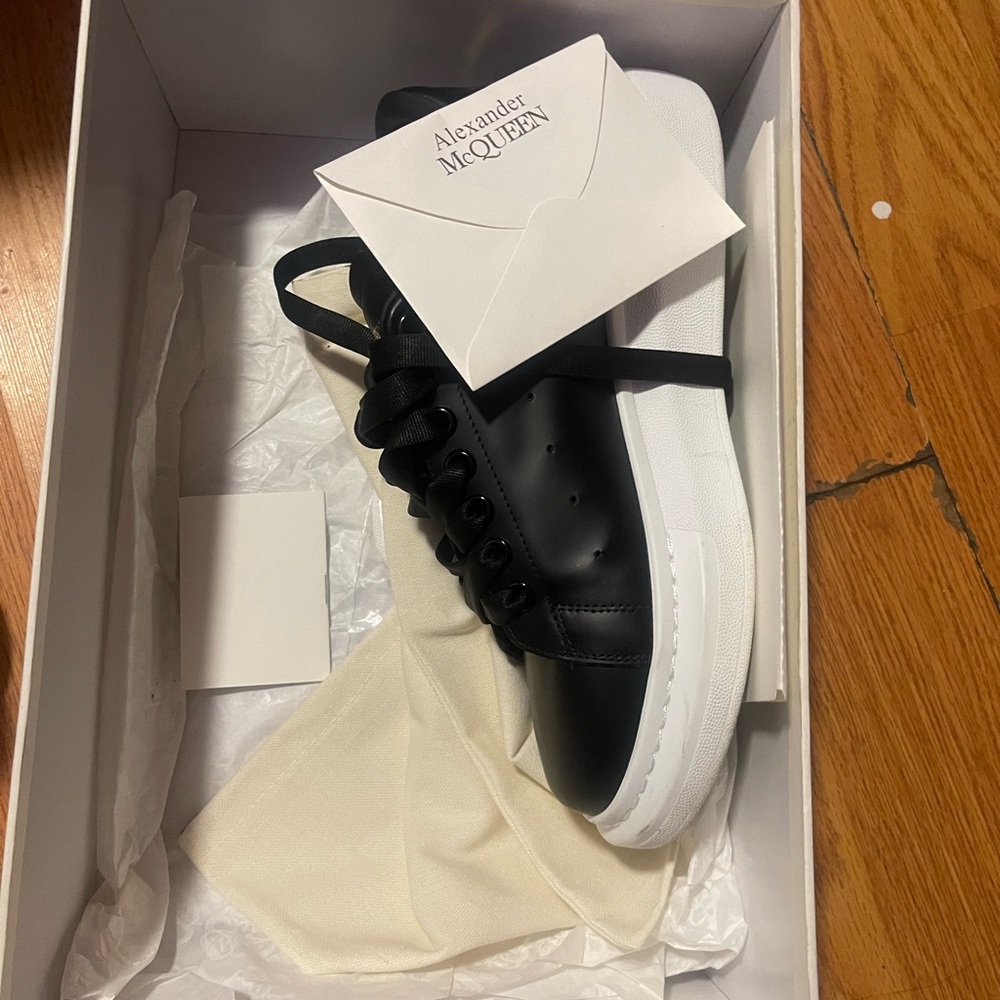 It Is In Very Good Condition, Hardly Used. - image 2